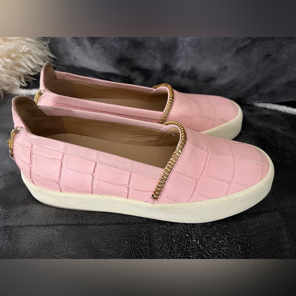 Giuseppe Zanotti Pink Leather Slip-on Sneakers  size 40 US 9 with chain & zipper